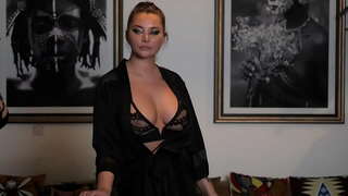 Shabiki wa kwangu katika foursome... (short Version)