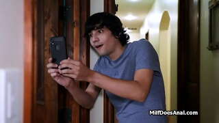 Дилдо у души, дубоки анални на каучу