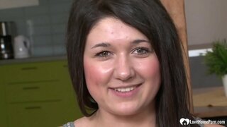 Amateur ubuhle uza suck yakhe nzima omnyama dick kwaye get yakhe puss fucked nzima.