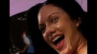 Taylor Rain:열심히 엉덩이를 엿 PMV